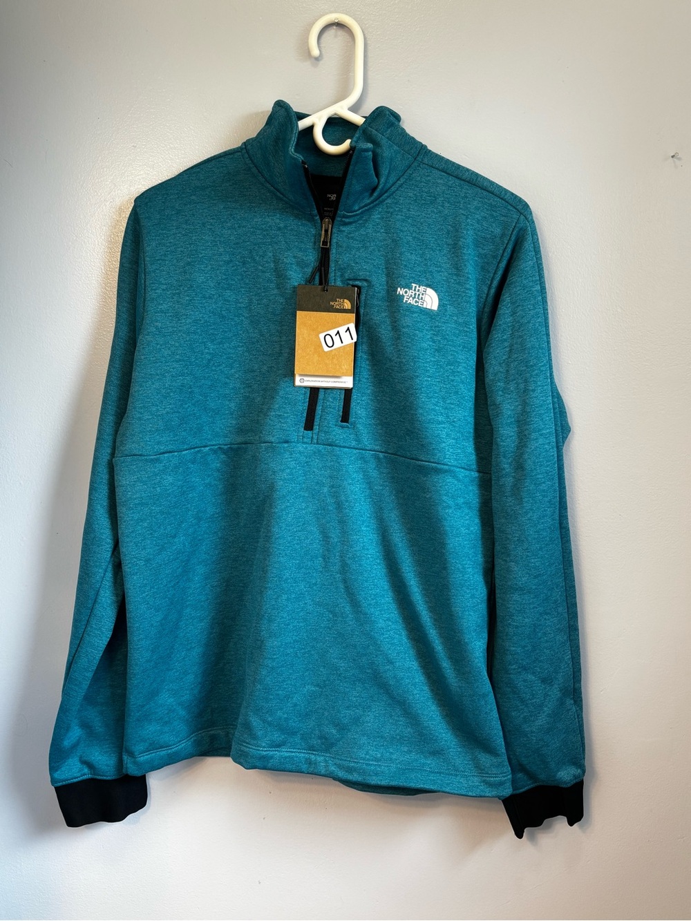 The North Face Men's Pioneer Peak 1/4 Zip Pullover Sz M. NWT